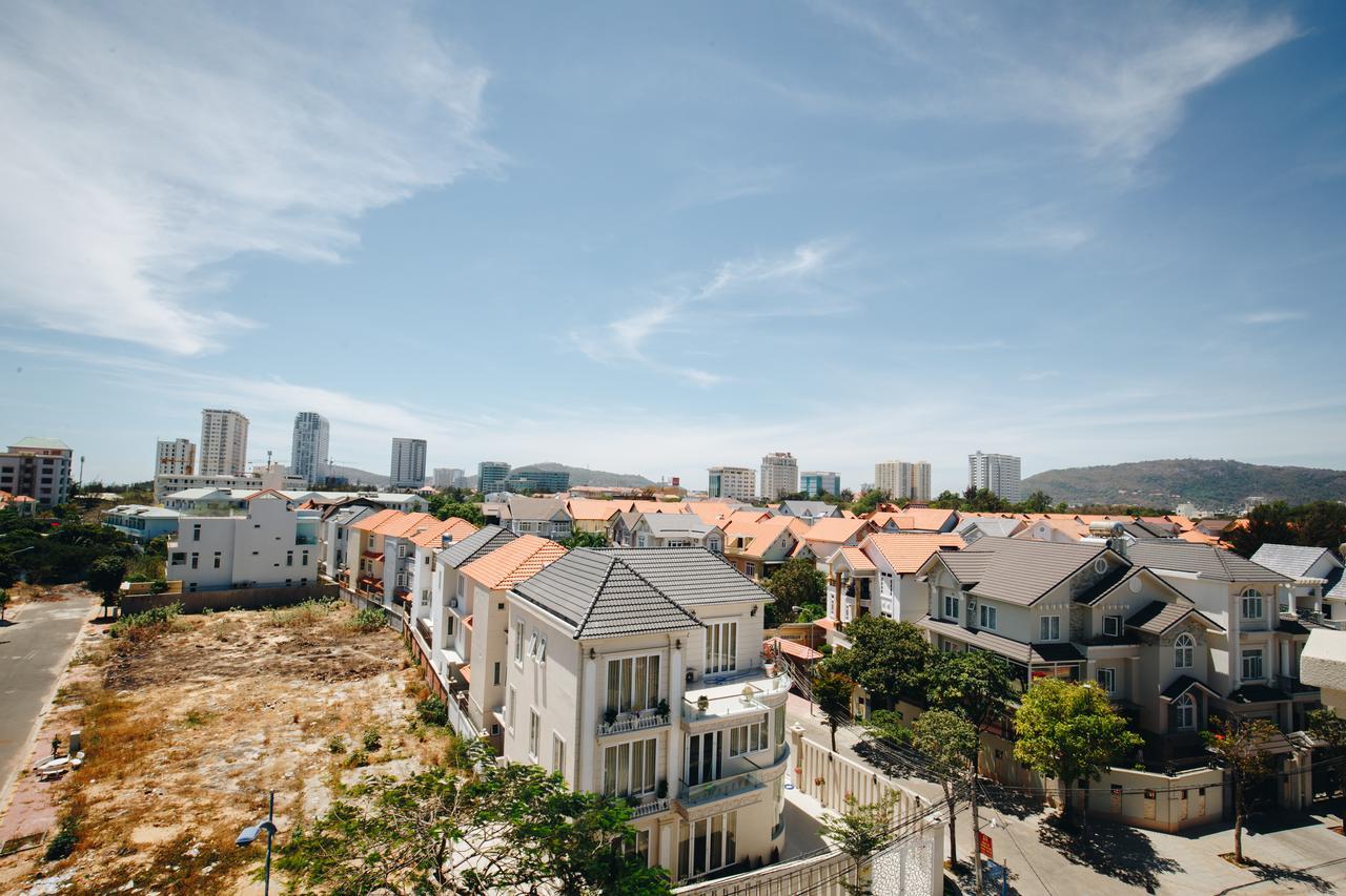 Bien Vang Hotel Vung Tau Exteriör bild